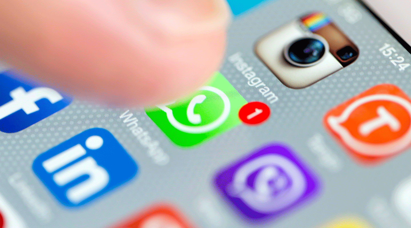 Conduire des Enquêtes avec l'API WhatsApp Cloud : Une Étude de Cas par JeufTech